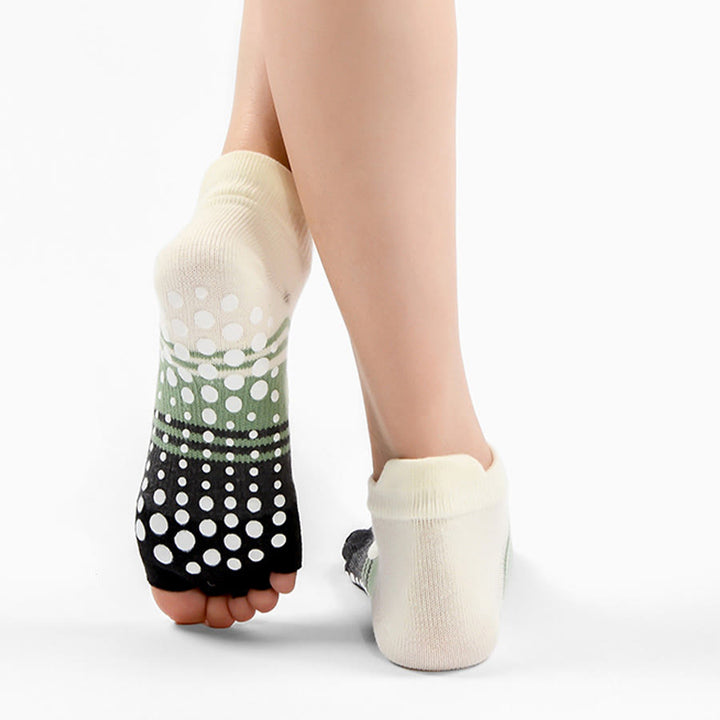 Chaussettes de yoga Olivenorma à cinq orteils, double conception, antidérapantes, en silicone, résistantes aux chocs et confortables, pour femmes, idéales pour la salle de sport et le yoga en intérieur. - image 5