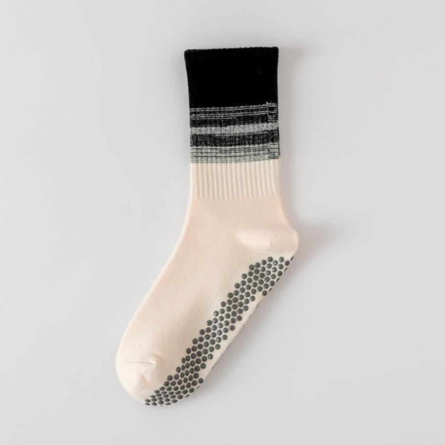 Chaussettes de yoga Olivenorma mi-mollet haute élasticité, antidérapantes, à picots en silicone, résistantes aux chocs et offrant un bon maintien de l'équilibre. - Noir et blanc lumineux - 10 paires - image 19