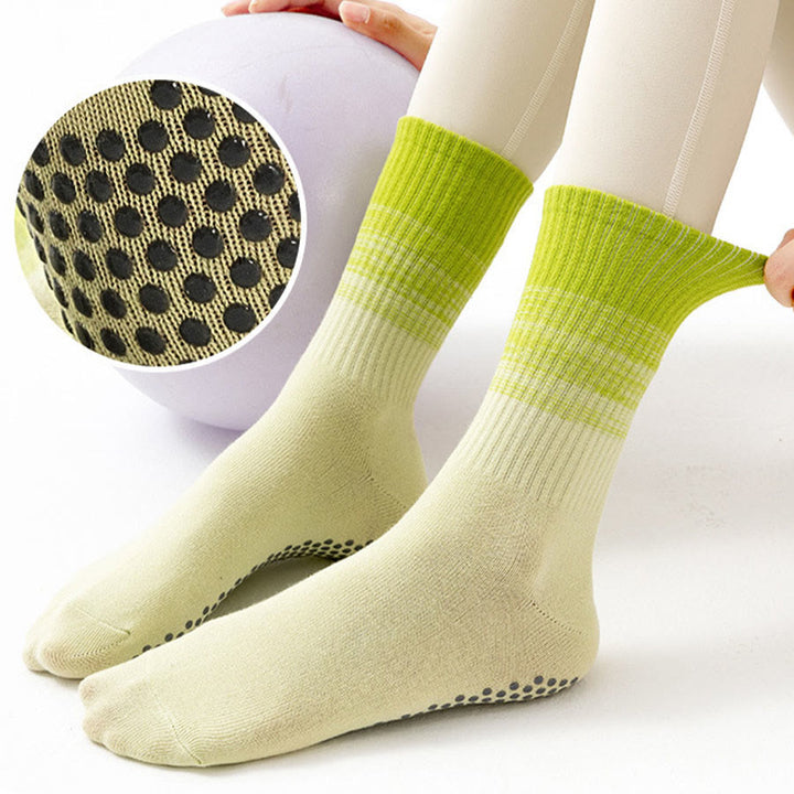 Chaussettes de yoga Olivenorma mi-mollet haute élasticité, antidérapantes, à picots en silicone, résistantes aux chocs et offrant un bon maintien de l'équilibre. - image 14