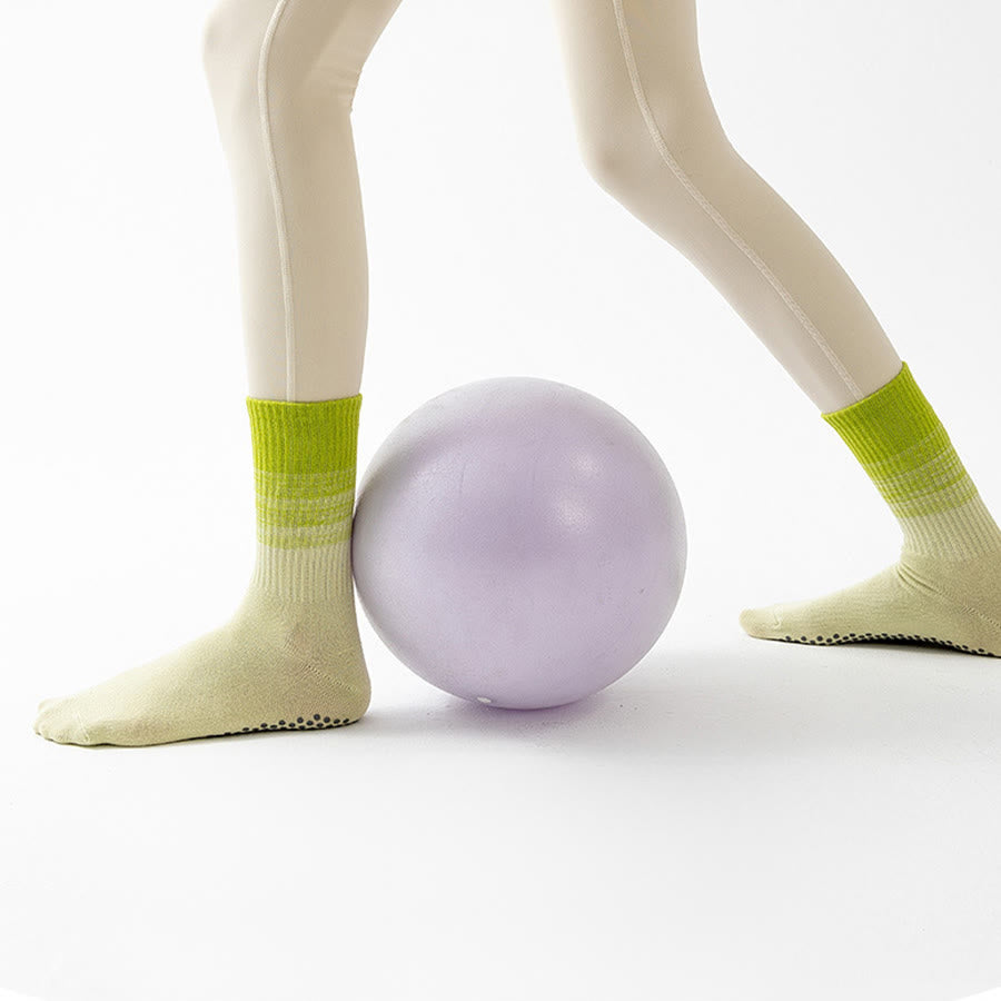 Chaussettes de yoga Olivenorma mi-mollet haute élasticité, antidérapantes, à picots en silicone, résistantes aux chocs et offrant un bon maintien de l'équilibre. - image 12