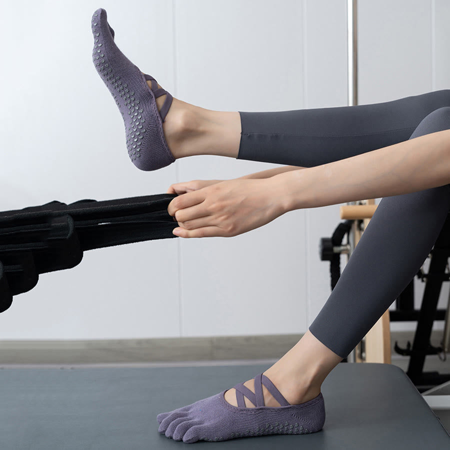 Chaussettes de yoga pour femmes Olivenorma à cinq orteils avec embouts en silicone antidérapants et amortissants, pour toutes les activités intérieures. - image 18