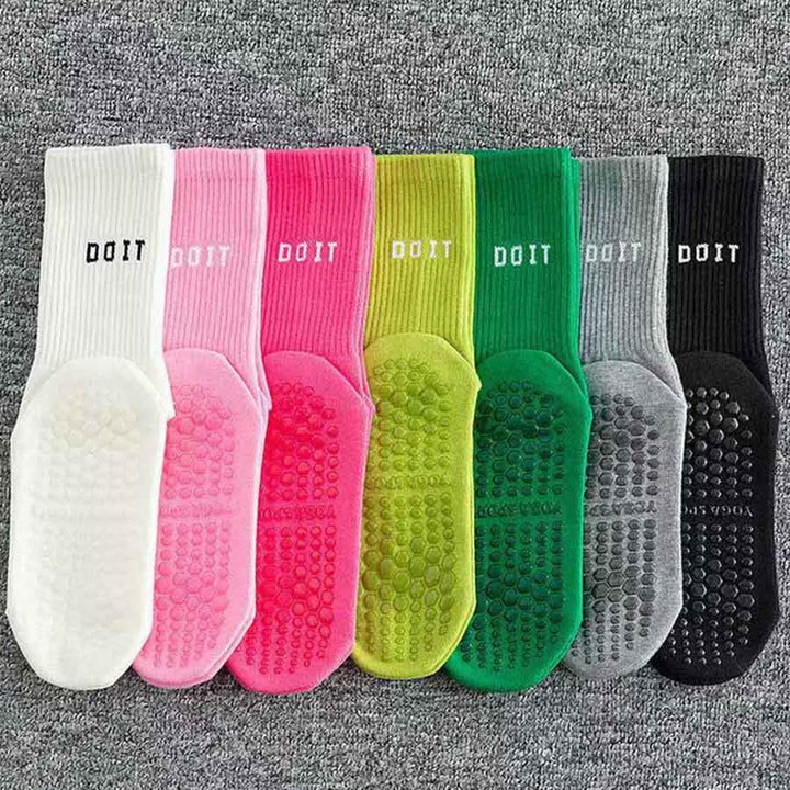 Chaussettes de yoga Olivenorma mi-hautes en maille élastique, couvrantes et antidérapantes, avec soutien de l'équilibre en silicone, pour femmes, idéales pour le sport et les activités variées. - image 6