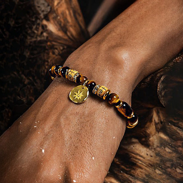 Bracelet à perles gravé avec breloque soleil en pierre œil de tigre Olivenorma - image 3