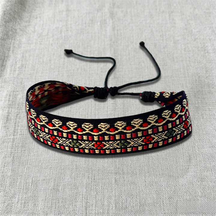Bracelet ethnique tressé à la main Olivenorma à motif tribal orné - Tribal noir et rouge - image 1