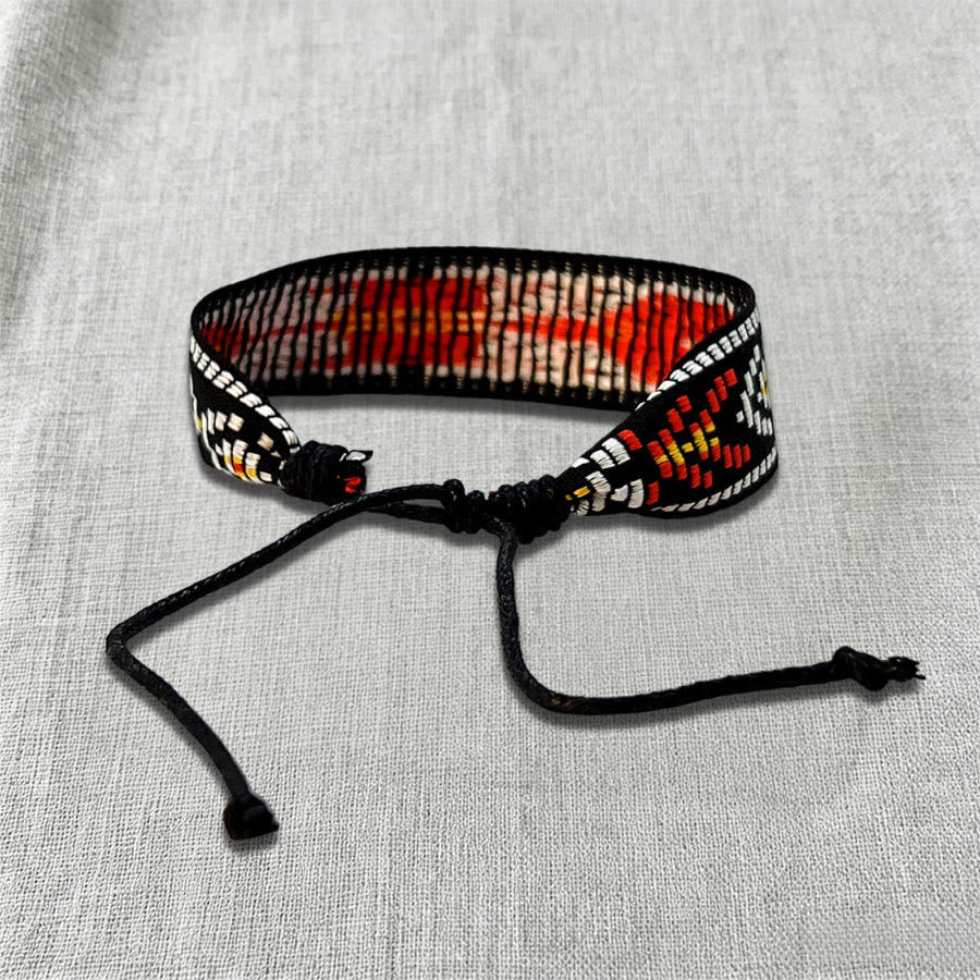 Bracelet ethnique tressé à la main Olivenorma à motif tribal orné - image 9