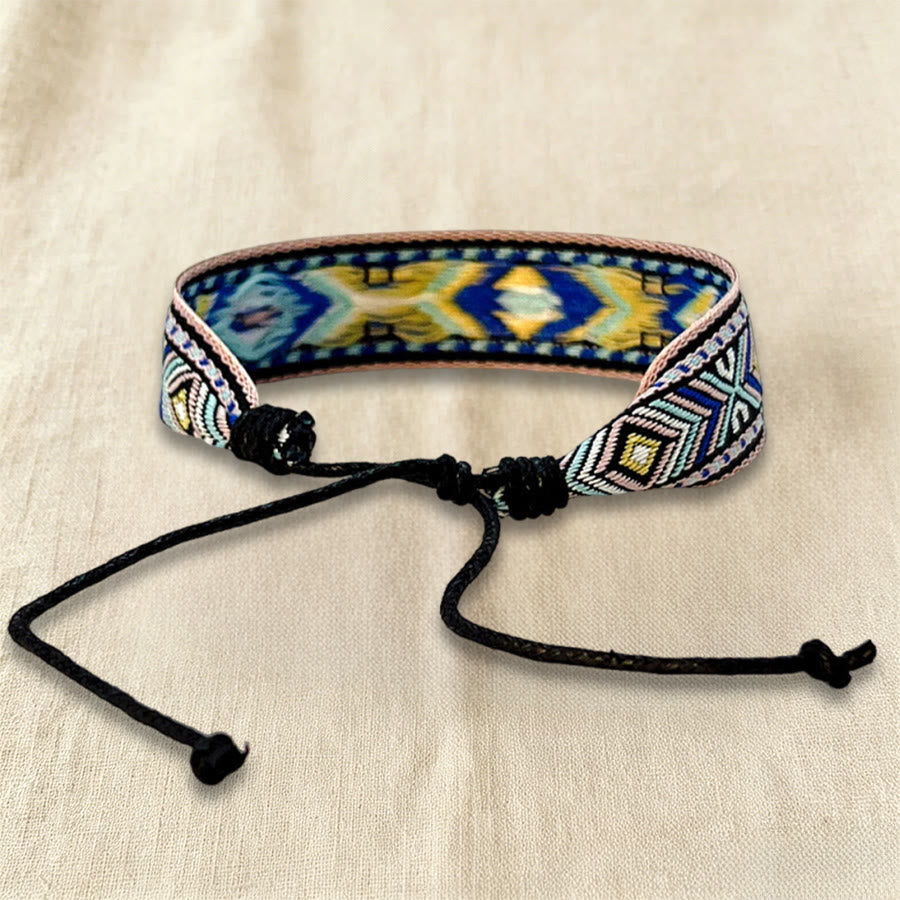 Bracelet tressé Olivenorma à motif ethnique géométrique tribal, ajustable et noué, idéal au quotidien et pour les fêtes. - image 5