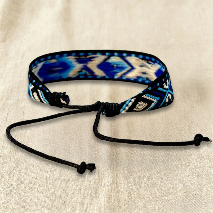 Bracelet tressé Olivenorma à motif ethnique géométrique tribal, ajustable et noué, idéal au quotidien et pour les fêtes. - image 8
