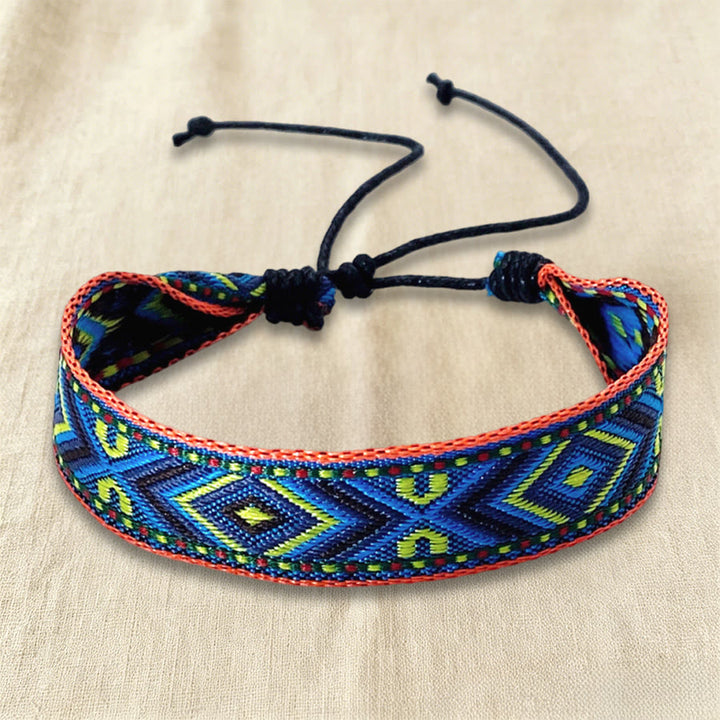 Bracelet tressé Olivenorma à motif ethnique géométrique tribal, ajustable et noué, idéal au quotidien et pour les fêtes. - image 11