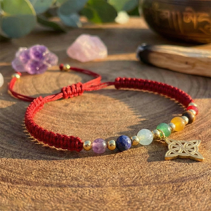 Bracelet tissé pour femme Olivenorma, orné de perles de chakra et d'un nœud de sorcière, fait main. - image 1