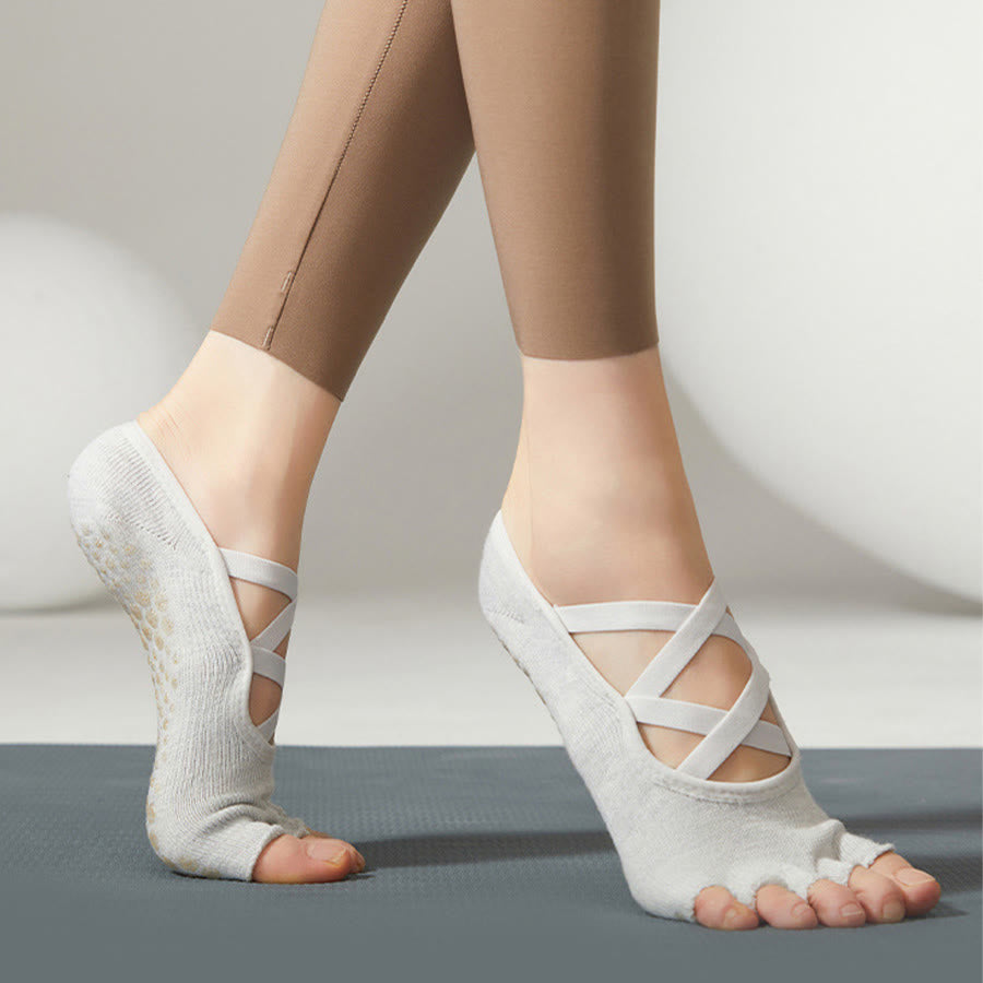 Chaussettes de yoga Olivenorma antidérapantes à brides croisées pour femmes, idéales pour le yoga, le pilates et le barre. - image 8