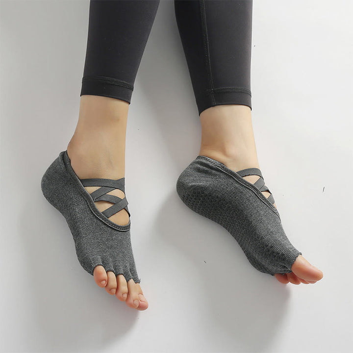 Chaussettes de yoga Olivenorma pour femmes, antidérapantes, à brides croisées et bout ouvert, offrant une adhérence optimale - image 14