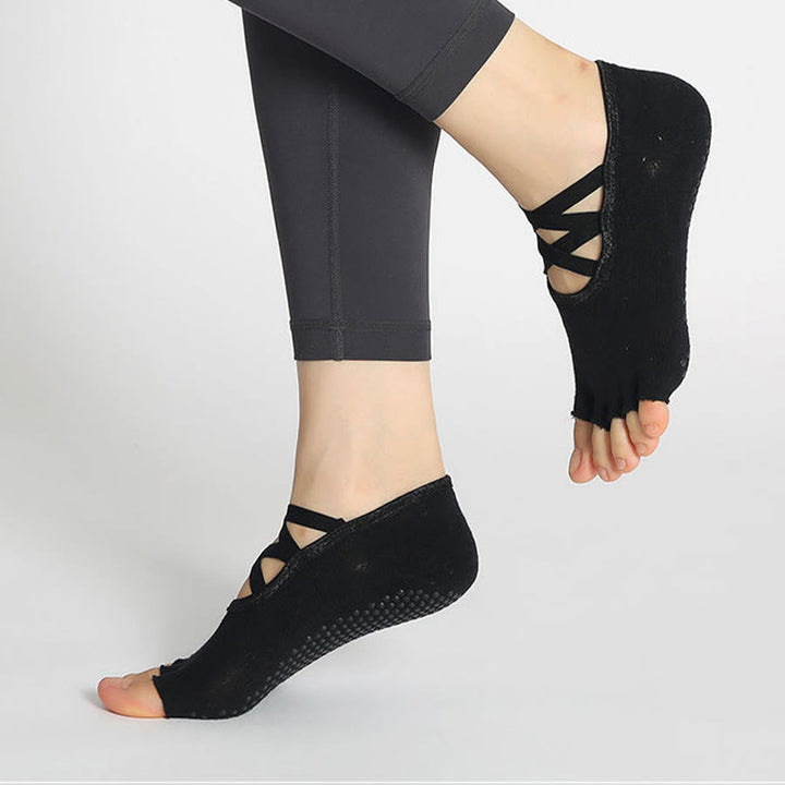 Chaussettes de yoga Olivenorma pour femmes, antidérapantes, à brides croisées et bout ouvert, offrant une adhérence optimale - image 9