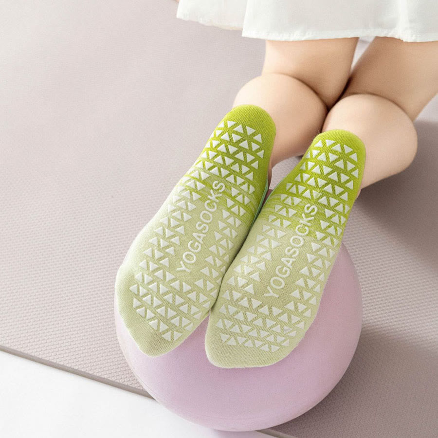 Chaussettes de yoga Olivenorma confortables, antidérapantes et style ballerine pour femmes, idéales pour le fitness en intérieur. - image 14