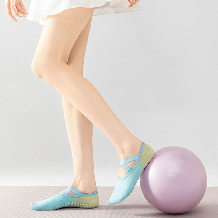 Chaussettes de yoga Olivenorma confortables, antidérapantes et style ballerine pour femmes, idéales pour le fitness en intérieur. - image 3