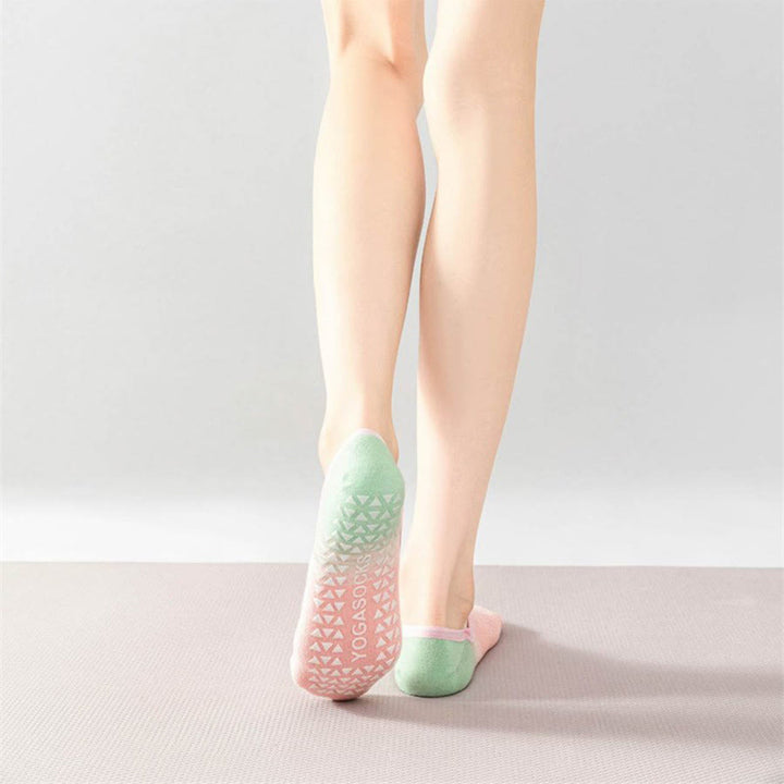 Chaussettes de yoga Olivenorma confortables, antidérapantes et style ballerine pour femmes, idéales pour le fitness en intérieur. - image 17