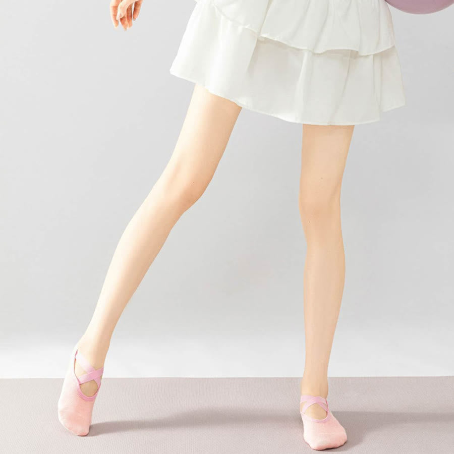 Chaussettes de yoga Olivenorma confortables, antidérapantes et style ballerine pour femmes, idéales pour le fitness en intérieur. - image 16