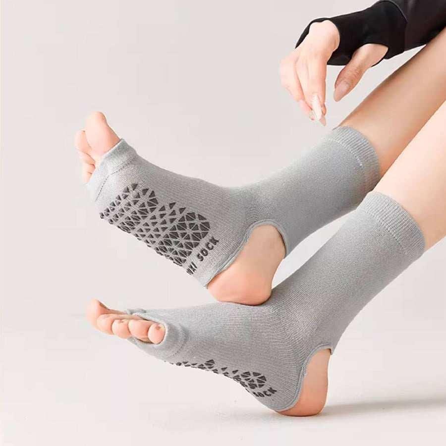 Chaussettes de yoga Olivenorma respirantes mi-mollet antidérapantes avec orteils et talon ouverts pour femmes - image 11