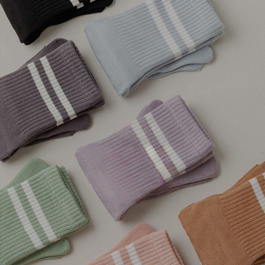 Chaussettes de yoga Olivenorma pour femmes, mi-mollet, semelle intégrale en silicone antidérapante et rembourrage en maille élastique. - image 2