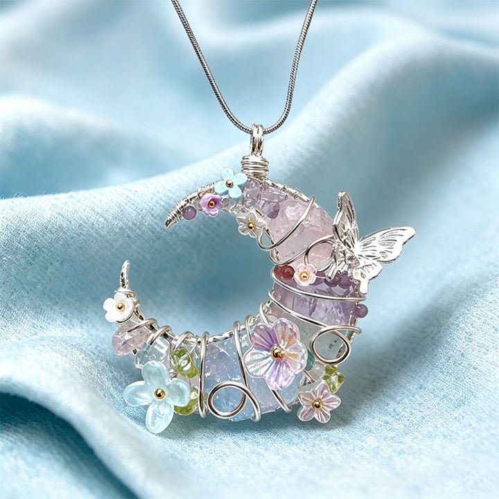 Collier Olivenorma fait main en fil de fer, en quartz rose et aigue-marine, avec motif papillon et croissant de lune. - image 6