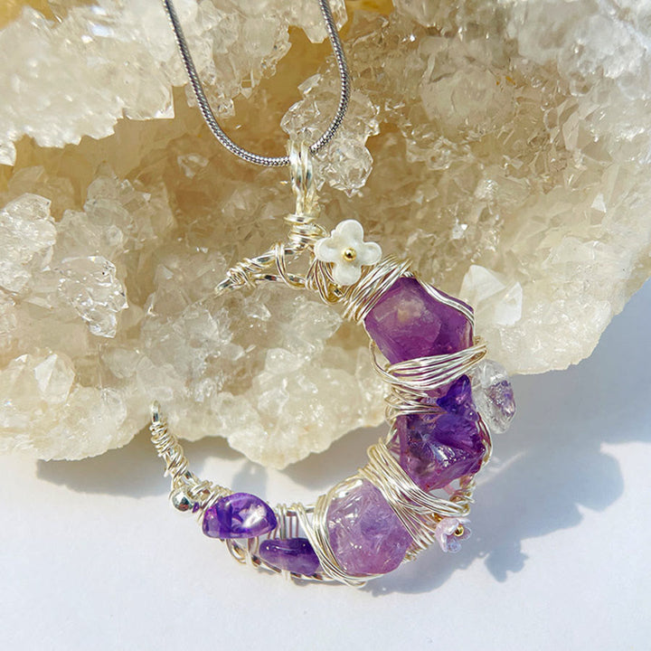 Collier Olivenorma en pierre naturelle avec pendentif croissant de lune pastel fantaisiste et fleurs - image 3