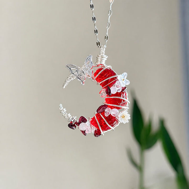 Collier avec pendentif croissant de lune en cristal Olivenorma et accents papillon et étoile - Verre rouge - image 0
