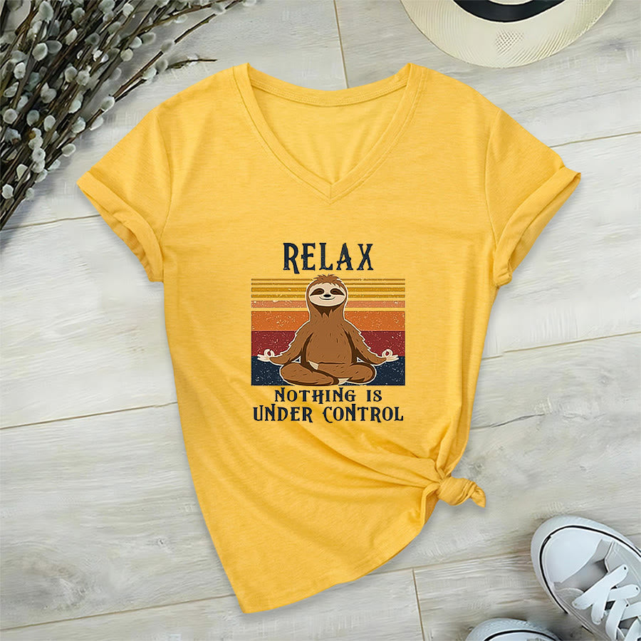 T-shirt à col en V imprimé Olivenorma Paresseux en méditation « Détendez-vous, rien n'est sous contrôle » - Jaune - 2XL - image 30