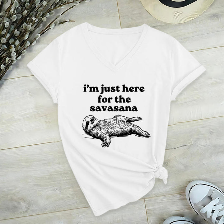T-shirt à col en V Olivenorma avec citation humoristique sur le paresseux « Savasana » - Blanc - 2XL - image 18