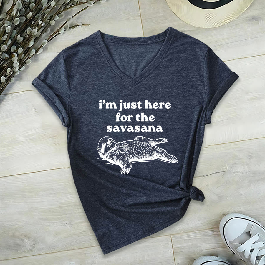 T-shirt à col en V Olivenorma avec citation humoristique sur le paresseux « Savasana » - Bleu marine - 2XL - image 21