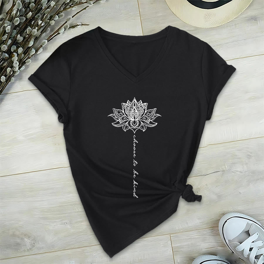 T-shirt Olivenorma « Choisissez la gentillesse » à col en V avec imprimé mandala lotus - Noir - 2XL - image 12