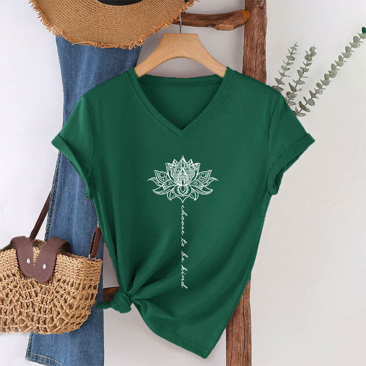 T-shirt Olivenorma « Choisissez la gentillesse » à col en V avec imprimé mandala lotus - image 1