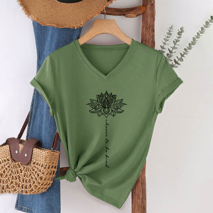 T-shirt Olivenorma « Choisissez la gentillesse » à col en V avec imprimé mandala lotus - image 25