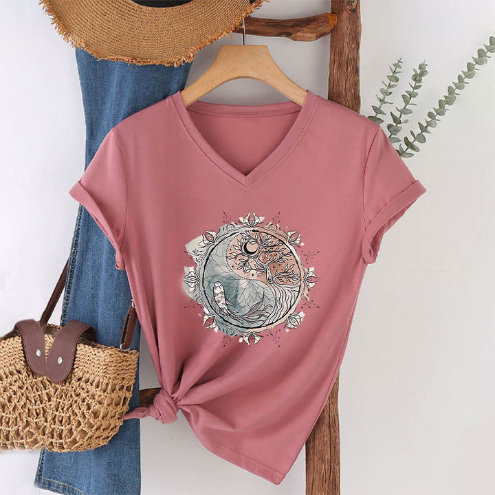 T-shirt à col en V Olivenorma avec motif Yin Yang complexe représentant un arbre et des carpes koï - Rose - 2XL - image 6