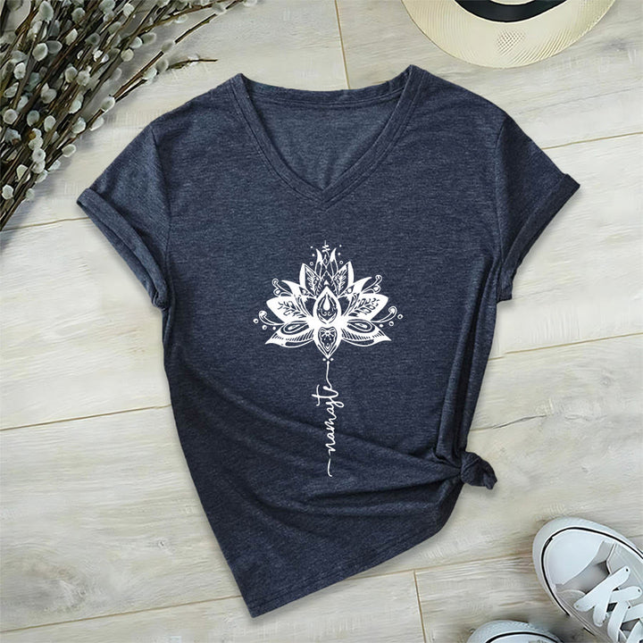 T-shirt à col en V Olivenorma avec motif mandala de lotus complexe et design Namaste - Bleu marine - 2XL - image 18