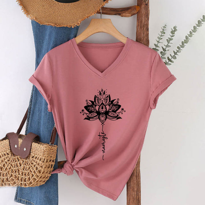 T-shirt à col en V Olivenorma avec motif mandala de lotus complexe et design Namaste - image 7
