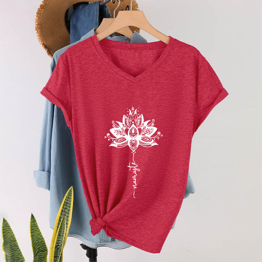 T-shirt à col en V Olivenorma avec motif mandala de lotus complexe et design Namaste - image 28