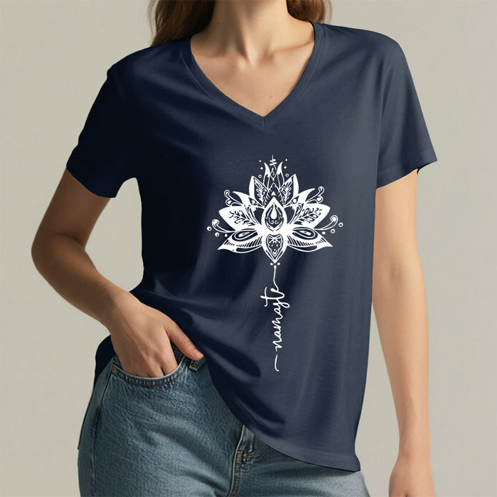 T-shirt à col en V Olivenorma avec motif mandala de lotus complexe et design Namaste - image 20
