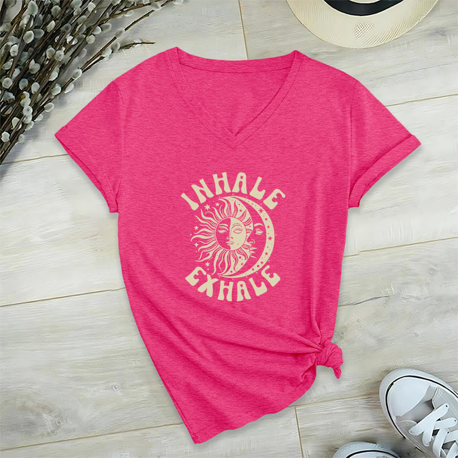 T-shirt Olivenorma Boho Soleil Lune « Inspirer Expirer » à col en V - Rose rouge - 2XL - image 33