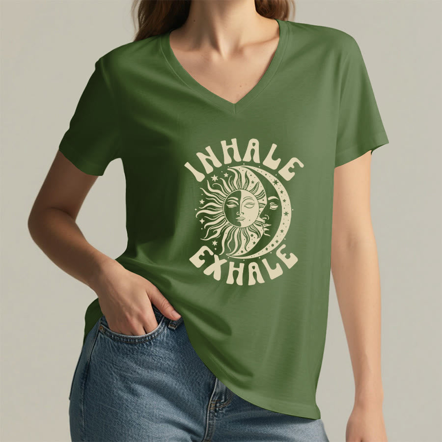T-shirt Olivenorma Boho Soleil Lune « Inspirer Expirer » à col en V - image 2