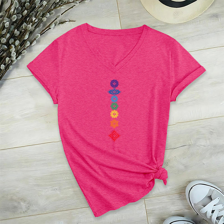 T-shirt Olivenorma à col en V pour femme, motif mandala des sept chakras vertical et spirituel - Rose rouge - 2XL - image 33