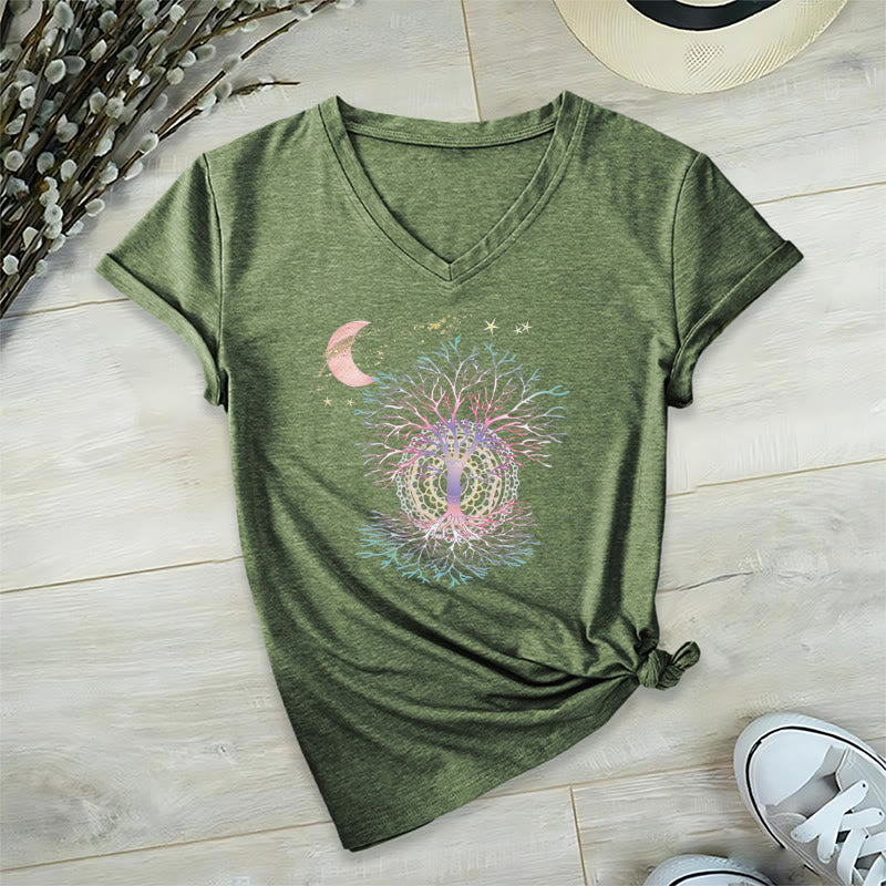 T-shirt Olivenorma Boho à col en V pour femme, motif croissant de lune, étoile, galaxie et arbre de vie - Vert olive - 2XL - image 3