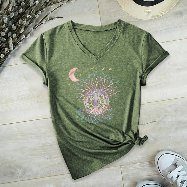 T-shirt Olivenorma Boho à col en V pour femme, motif croissant de lune, étoile, galaxie et arbre de vie - Vert olive - 2XL - image 3