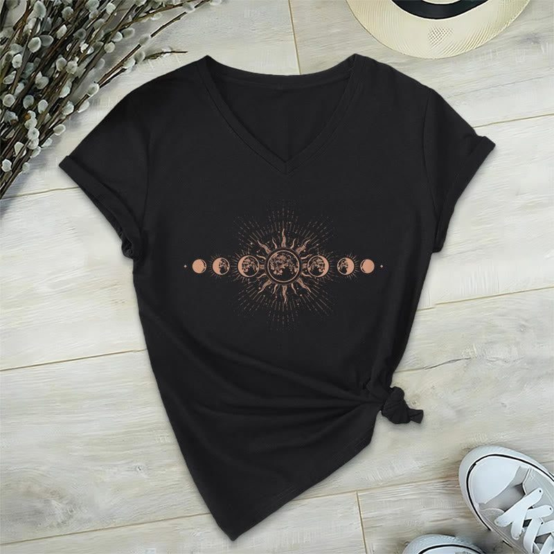 T-shirt Olivenorma Boho à col en V pour femme, motif céleste soleil et lune - Noir - 2XL - image 0