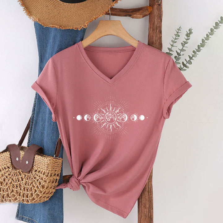 T-shirt Olivenorma Boho à col en V pour femme, motif céleste soleil et lune - image 10