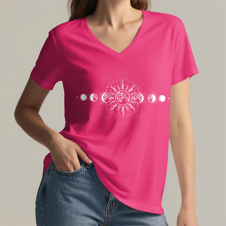 T-shirt Olivenorma Boho à col en V pour femme, motif céleste soleil et lune - image 35