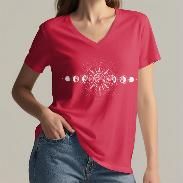 T-shirt Olivenorma Boho à col en V pour femme, motif céleste soleil et lune - image 29