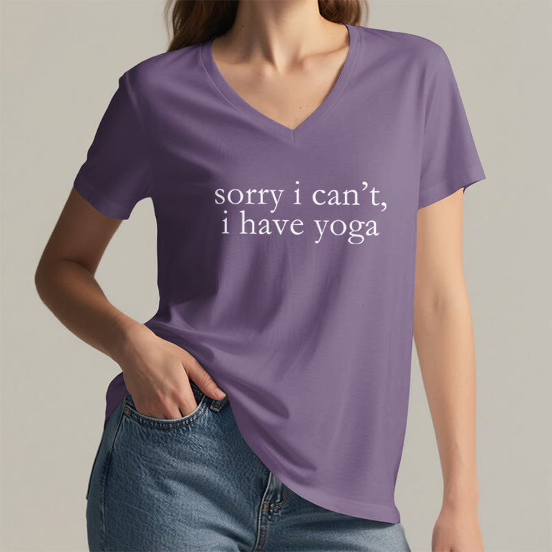 T-shirt à col en V pour femme Olivenorma « Désolée, je ne peux pas, j'ai du yoga » avec slogan humoristique - image 38
