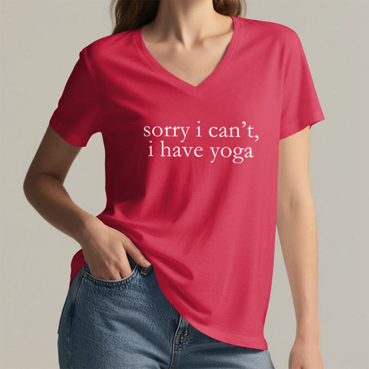 T-shirt à col en V pour femme Olivenorma « Désolée, je ne peux pas, j'ai du yoga » avec slogan humoristique - image 29