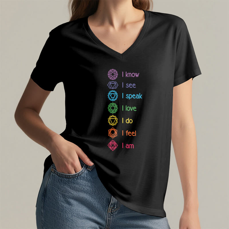 T-shirt à col en V pour femme Olivenorma avec symbole arc-en-ciel vertical et affirmation des 7 chakras - image 2
