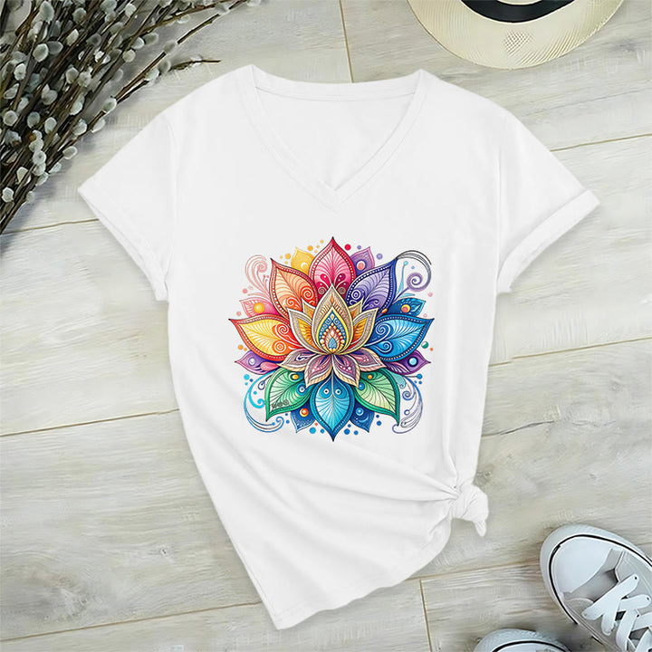 T-shirt Olivenorma à col en V pour femme, motif mandala lotus arc-en-ciel vibrant, style bohème - image 22