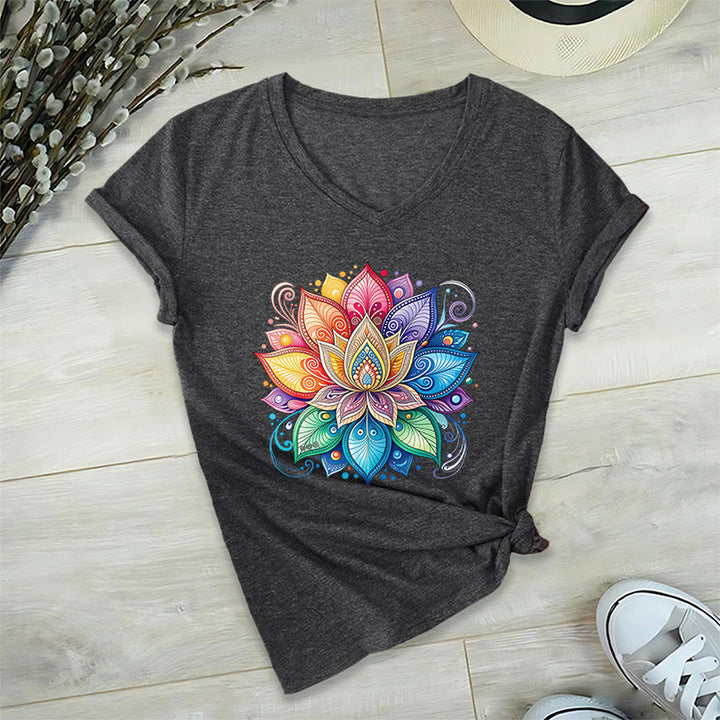 T-shirt Olivenorma à col en V pour femme, motif mandala lotus arc-en-ciel vibrant, style bohème - image 19